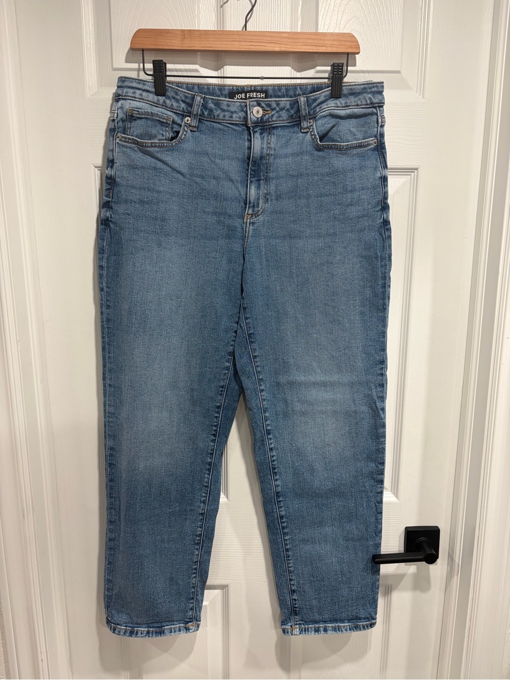 Joe Fresh Women's Light Blue High-Rise Relaxed Fit Straight Leg Jeans